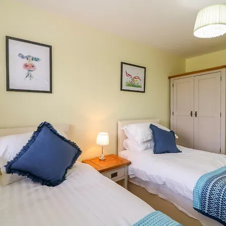 Holiday home Molly's